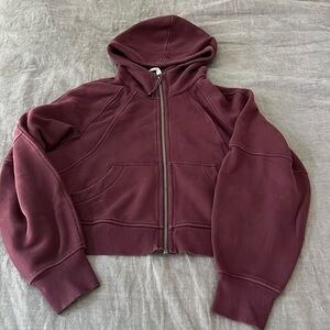 Lululemon scuba hoodie in maroon size xs/s